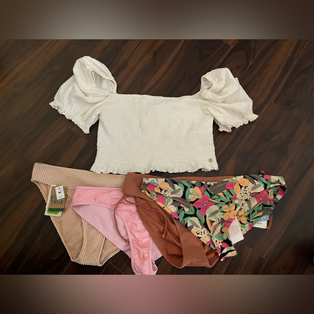 Volcom and Roxy swim bundle. - Picture 1 of 7